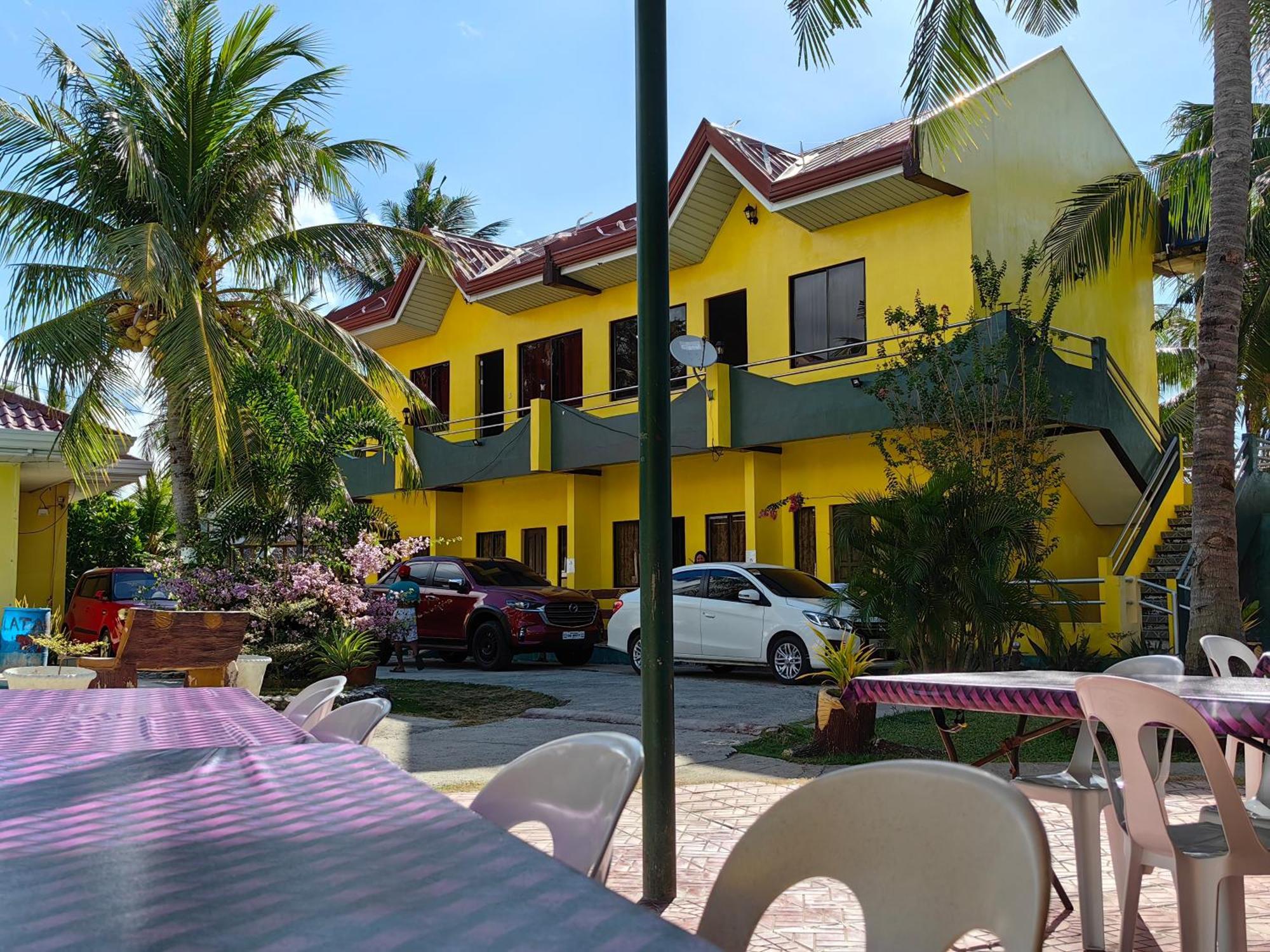 Lagnason'S Place Oslob Bagian luar foto