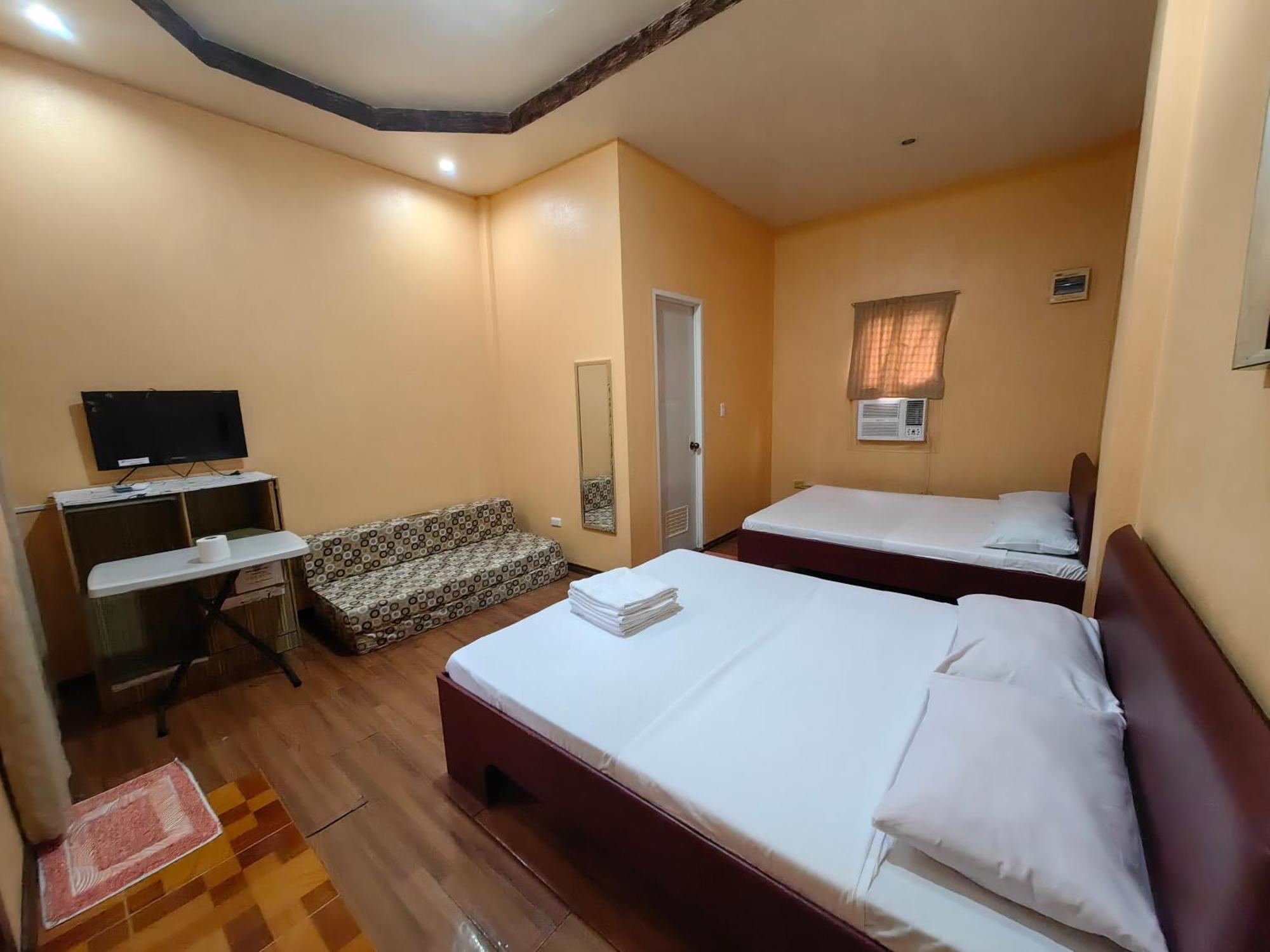 Lagnason'S Place Oslob Bagian luar foto