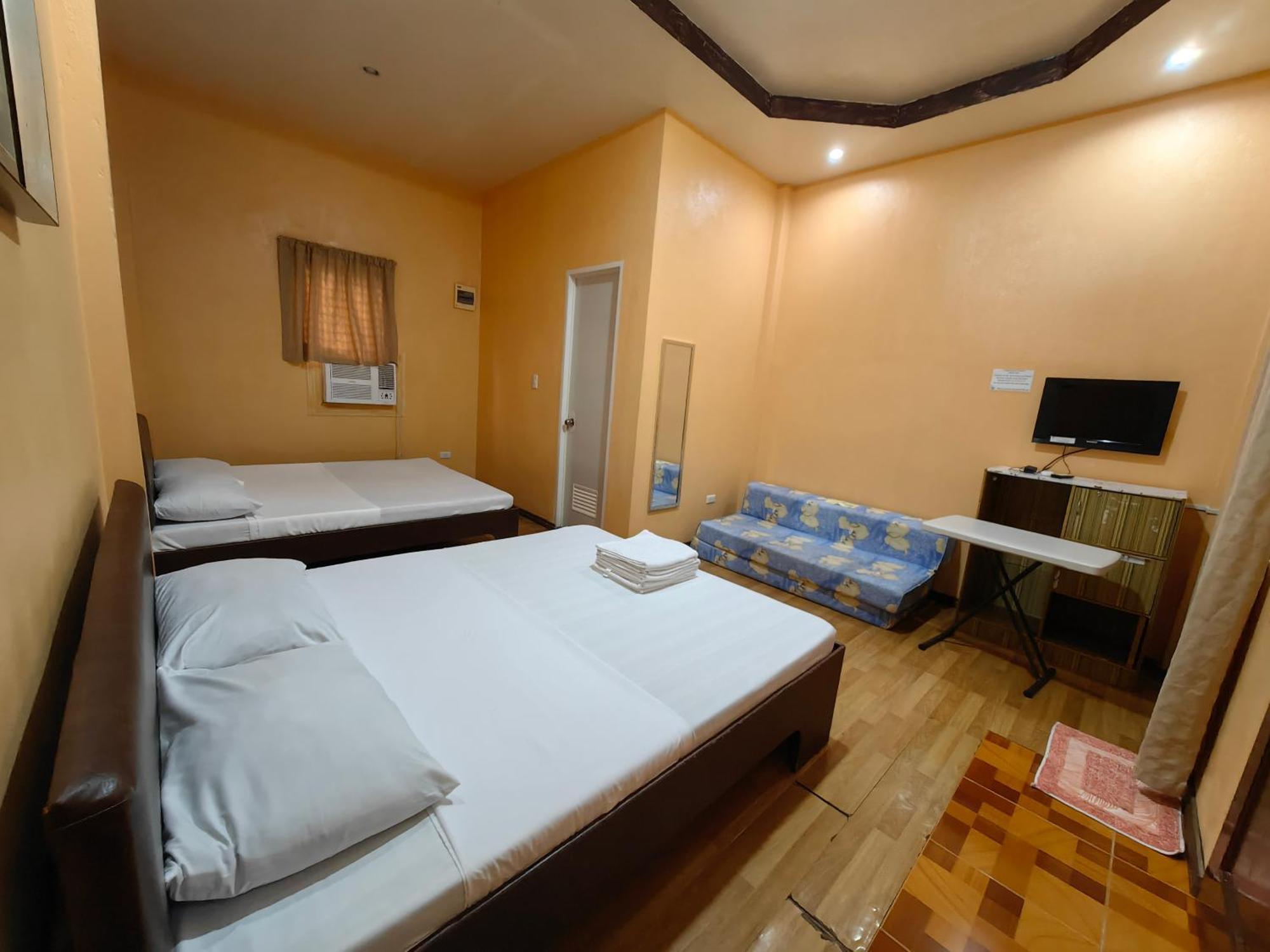 Lagnason'S Place Oslob Bagian luar foto