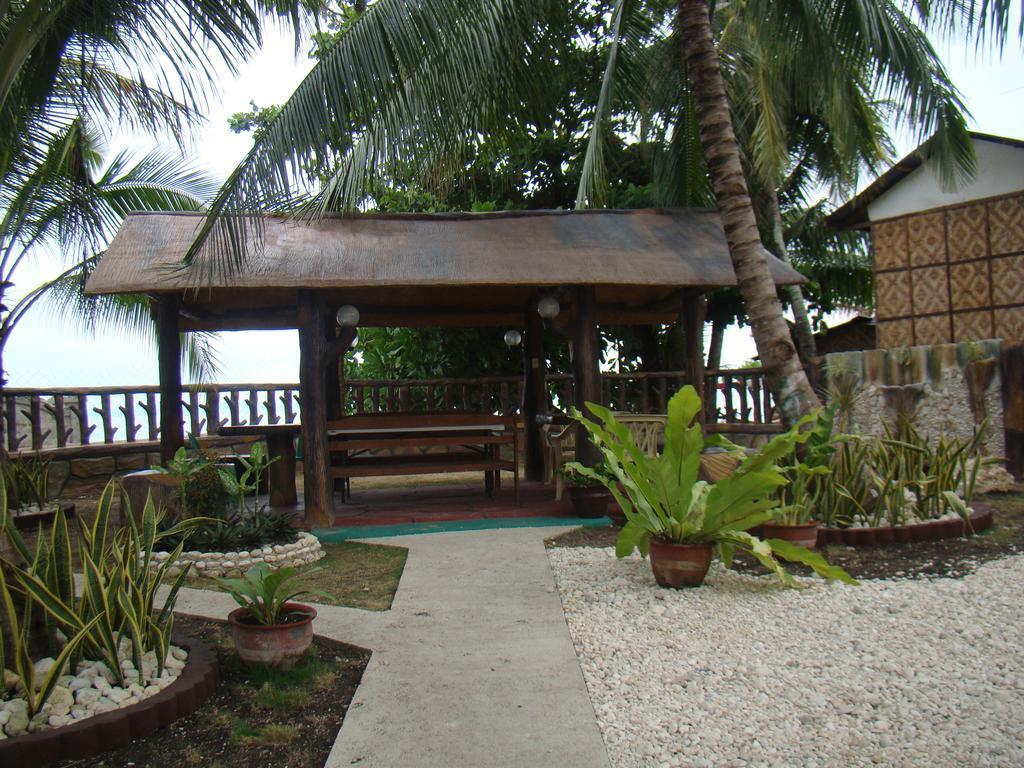 Lagnason'S Place Oslob Bagian luar foto