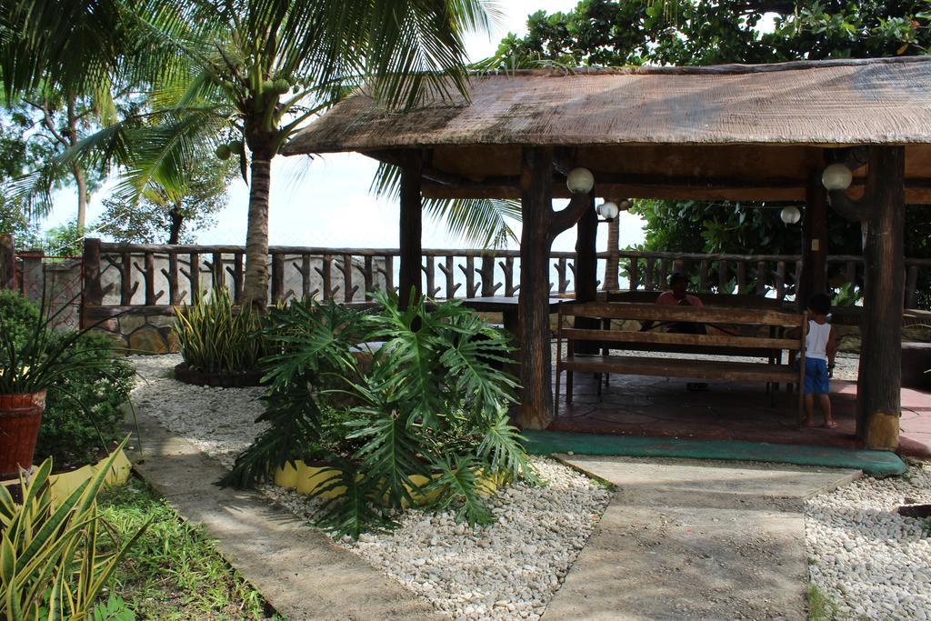 Lagnason'S Place Oslob Bagian luar foto