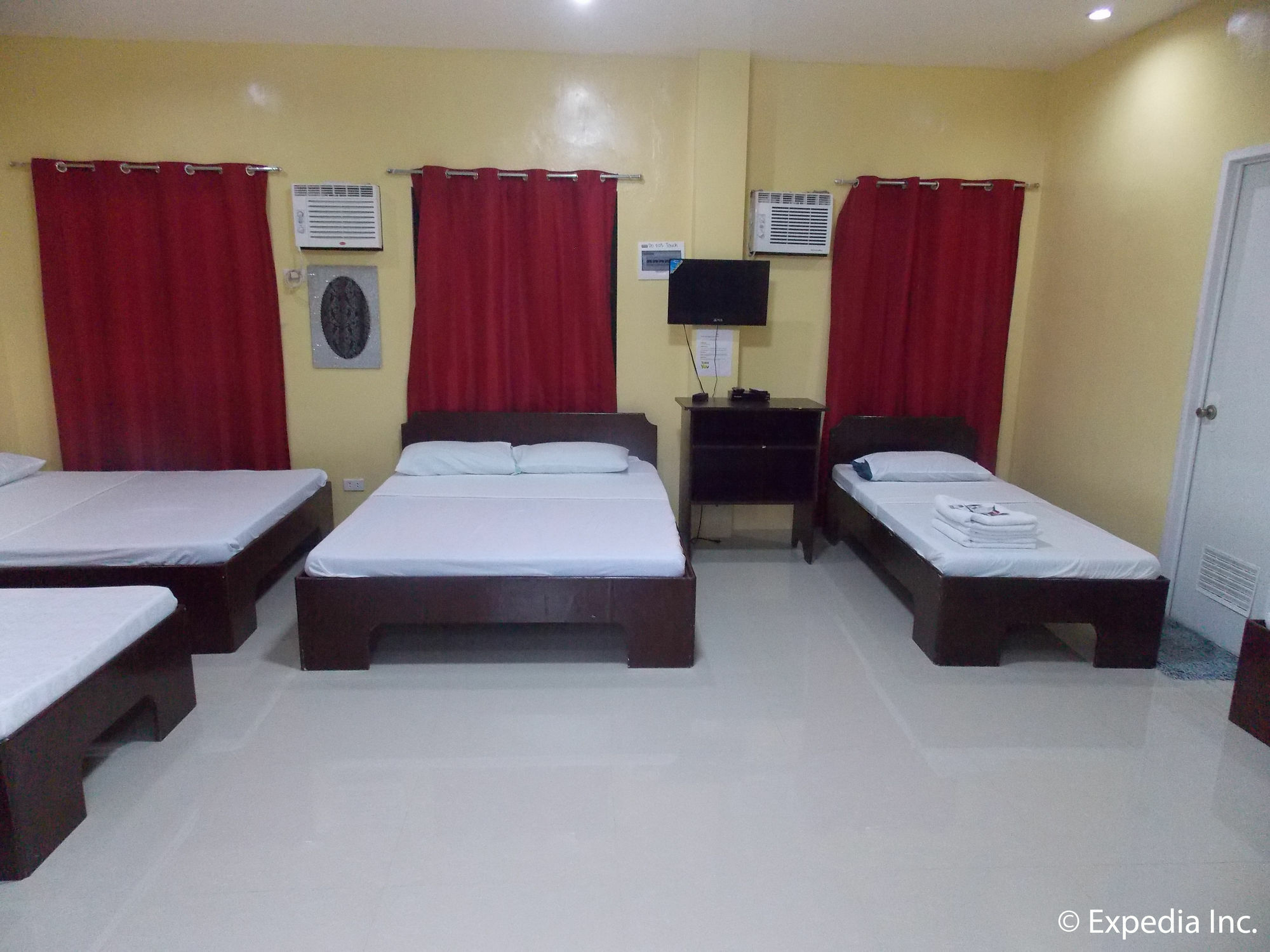 Lagnason'S Place Oslob Bagian luar foto