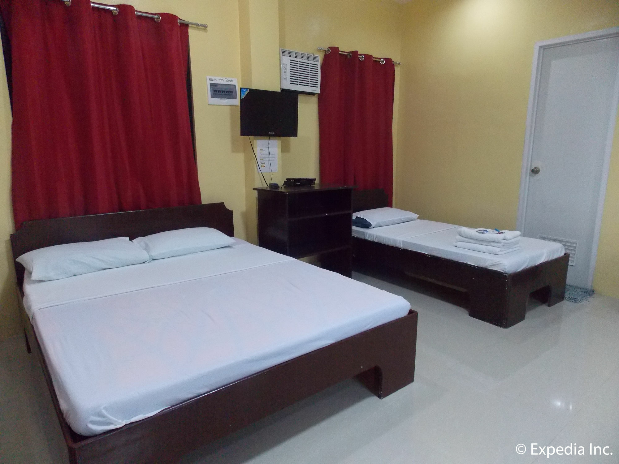 Lagnason'S Place Oslob Bagian luar foto