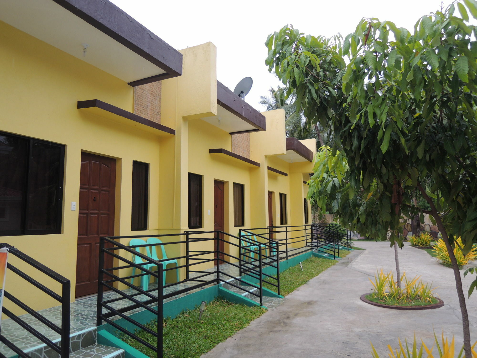 Lagnason'S Place Oslob Bagian luar foto